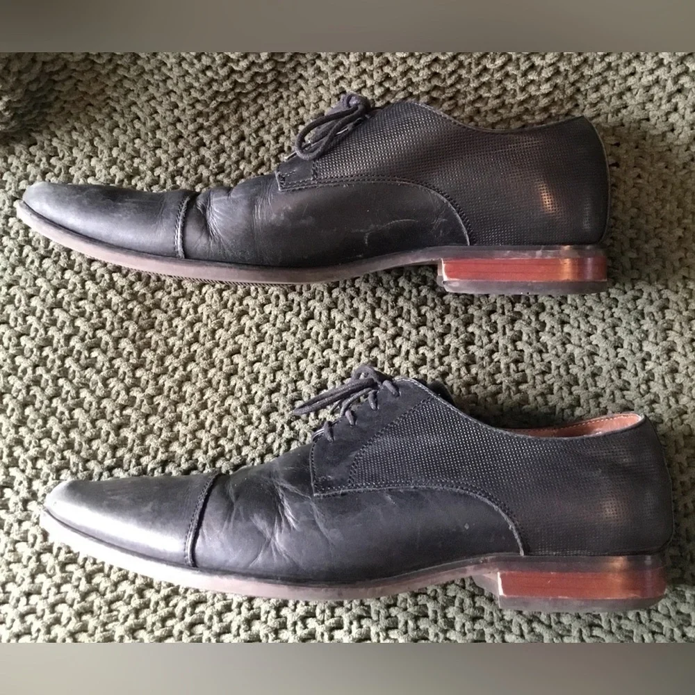 Florsheim Men’s Black Leather Cap Toe Oxford Dress Shoes, Lace-Up; Size 9.5D